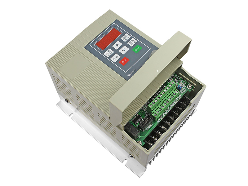 4000H通用變頻器，變頻器三相380V，變頻器廠家，電機(jī)變頻器